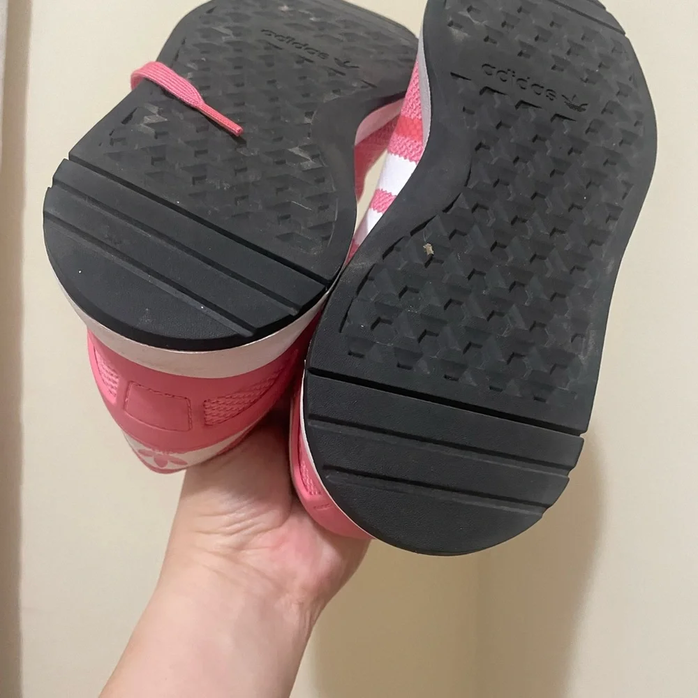 Adidas - Picture 3 of 3